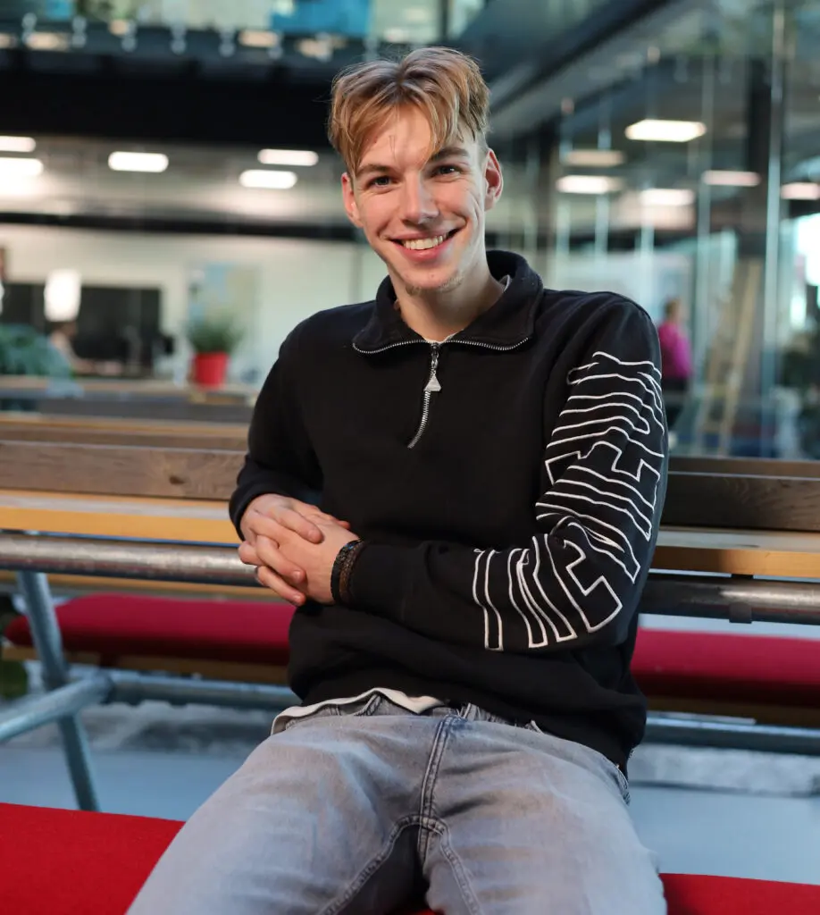 Timo Smits tijdens een persoonlijk marketinggesprek